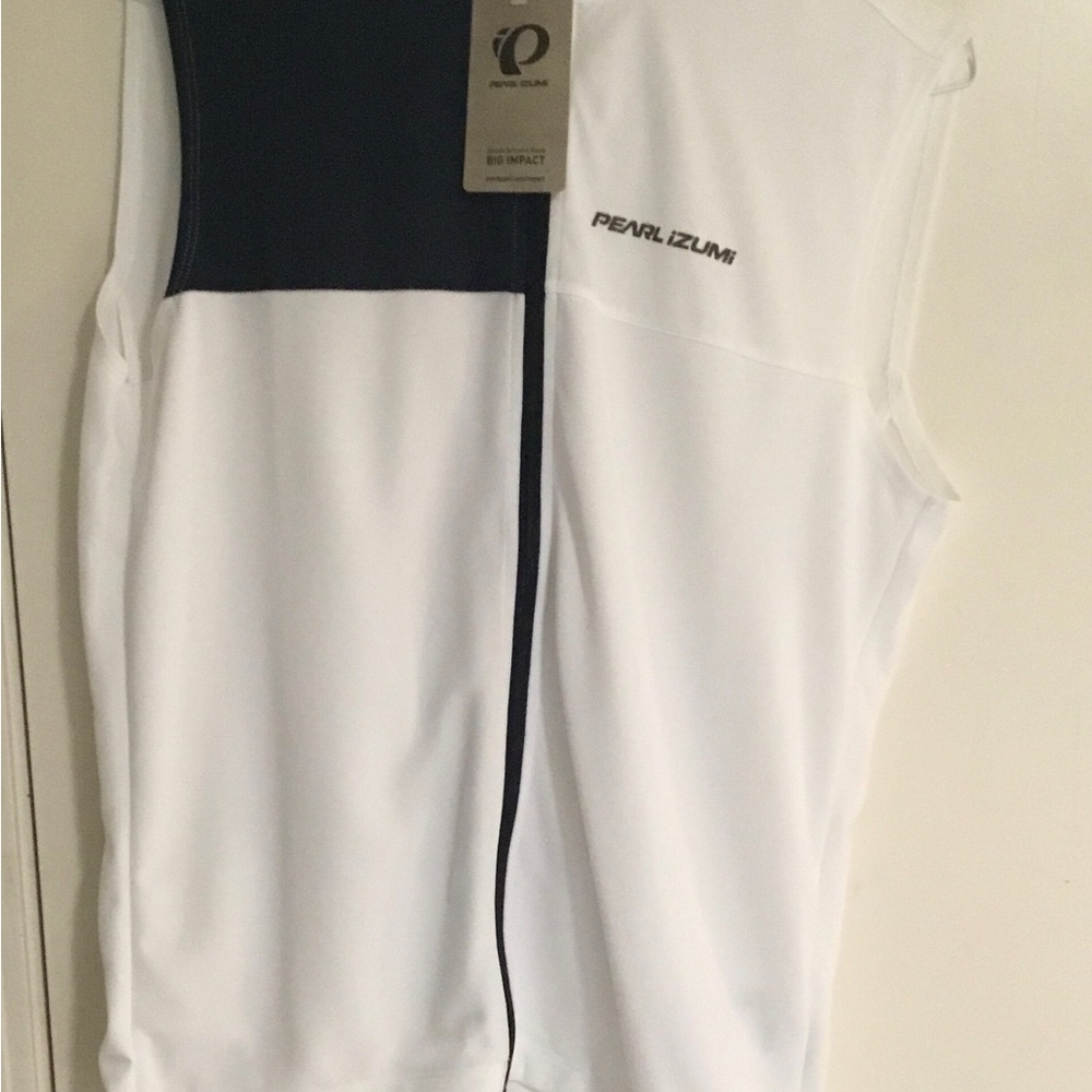 Pearl Izumi White and Black Sleeveless Top